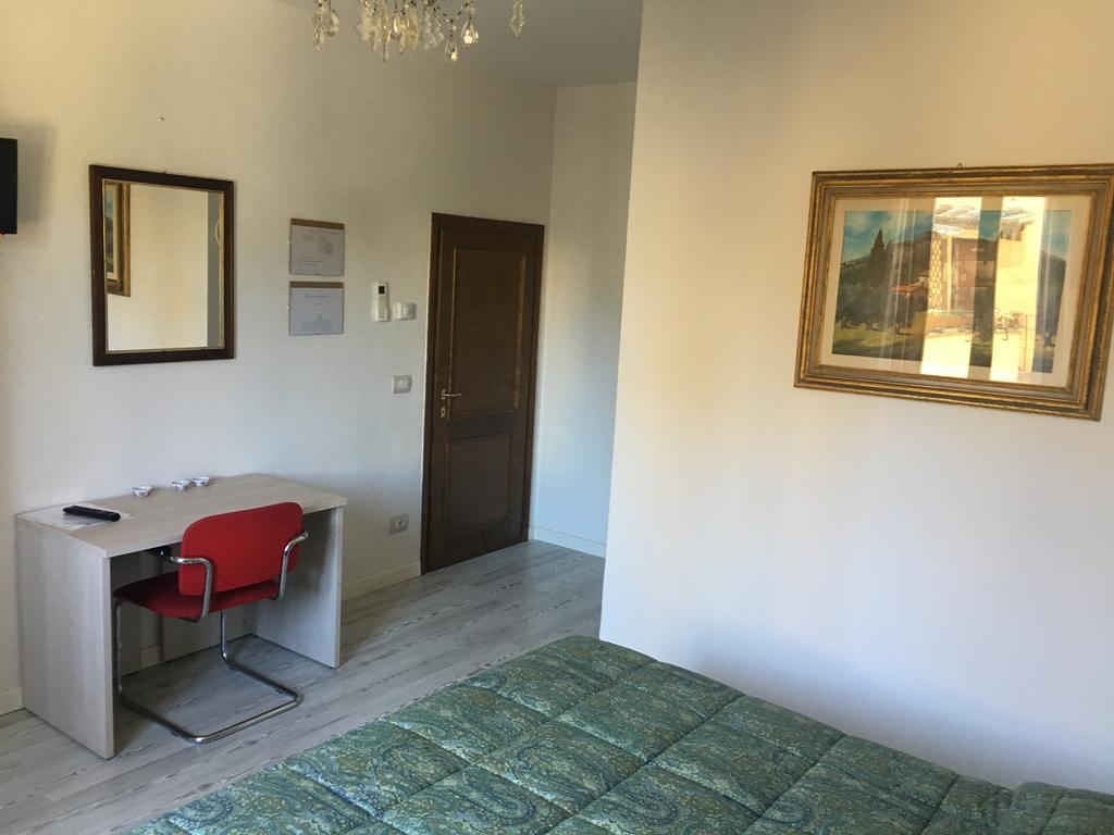 Guest House Il Naif Firenze Kültér fotó